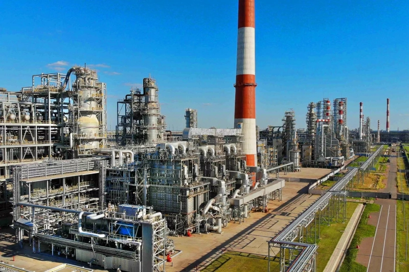 Materials supply for TANECO oil refineries and the petrochemical plant AKRUS ®