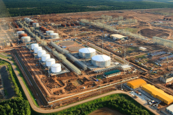Supply of materials for the oil refineries and the TANECO petrochemical plant AKRUS ®